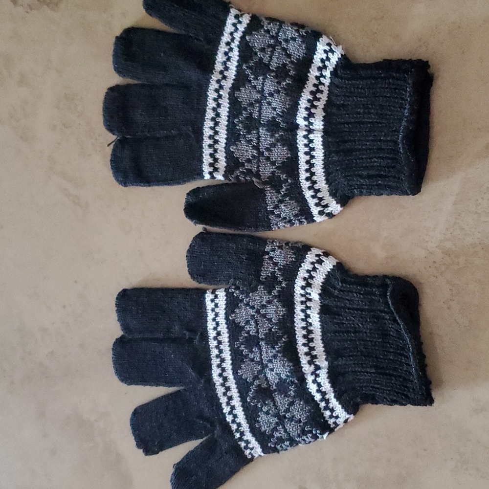 Unisex Gloves nwot